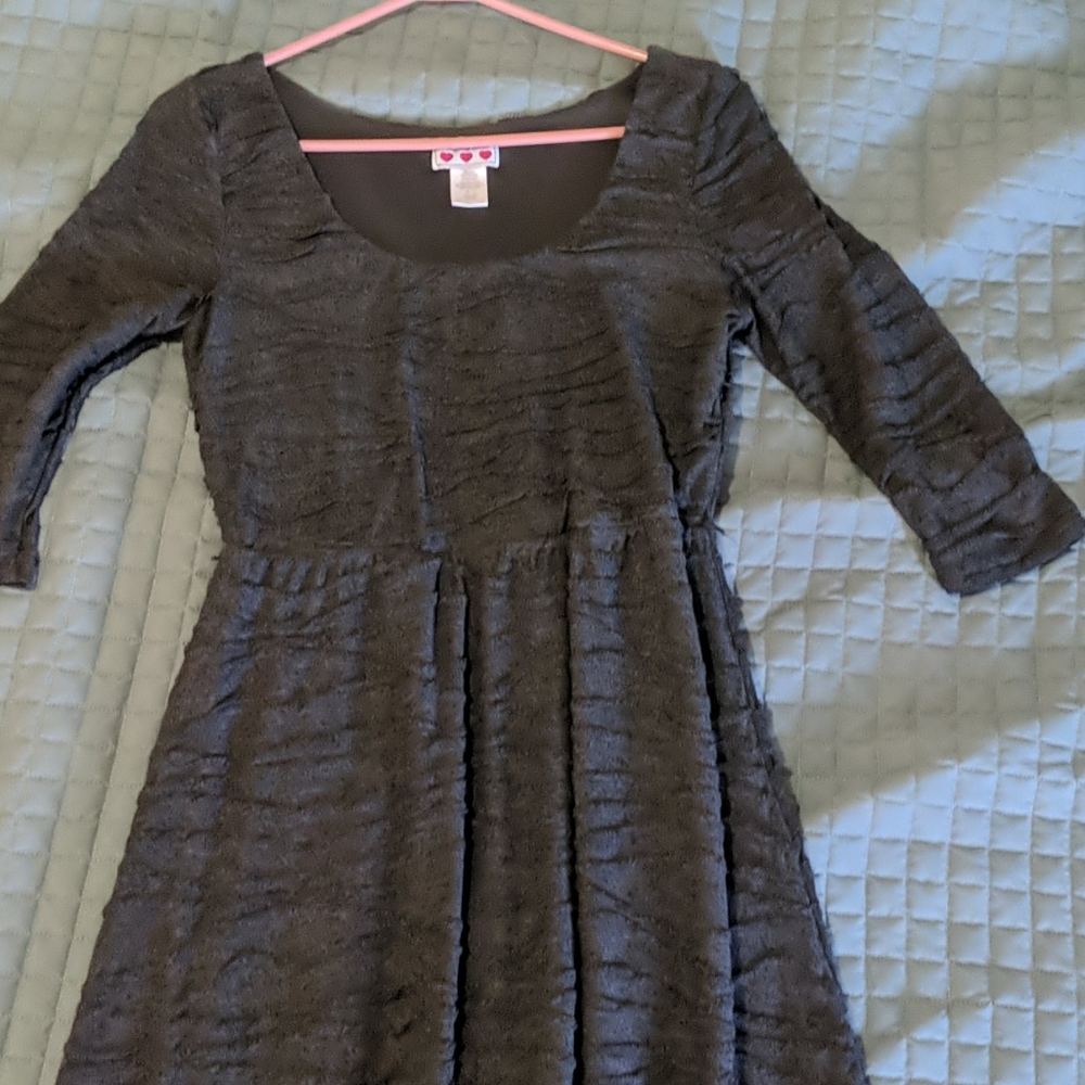Quarter sleeve grey dress